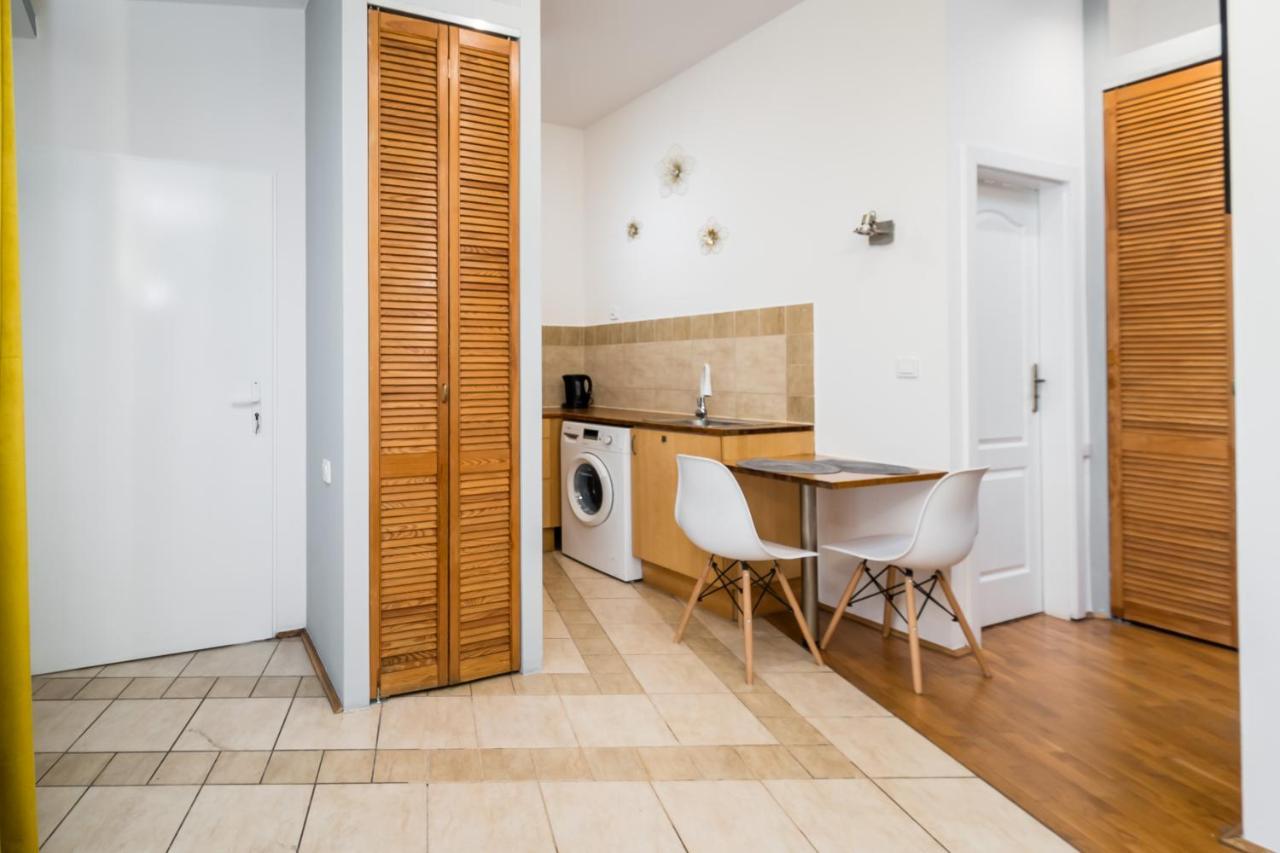 Royal City Apartment 2 Краків Екстер'єр фото